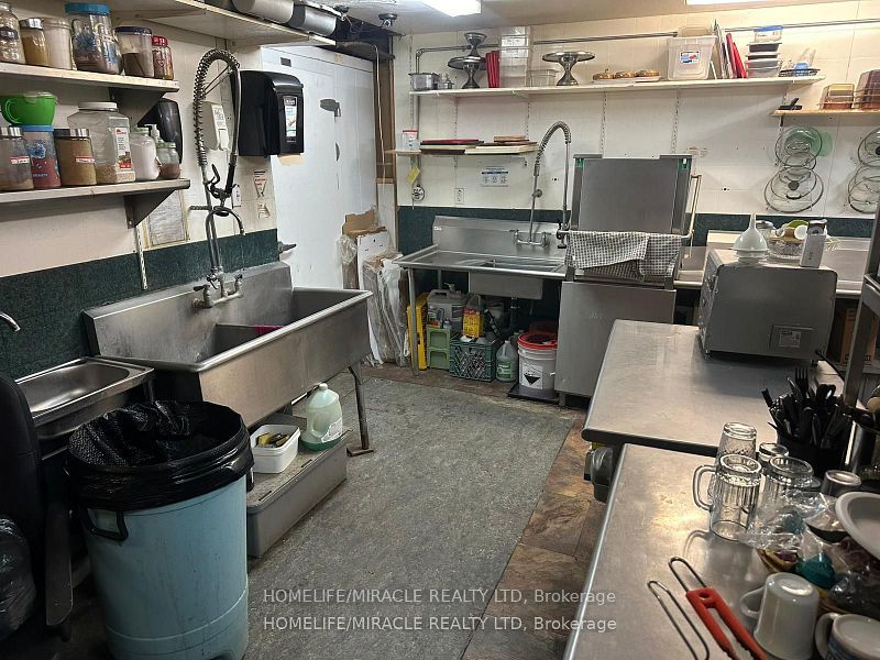 90 3rd Avenue W Property Photo 6
