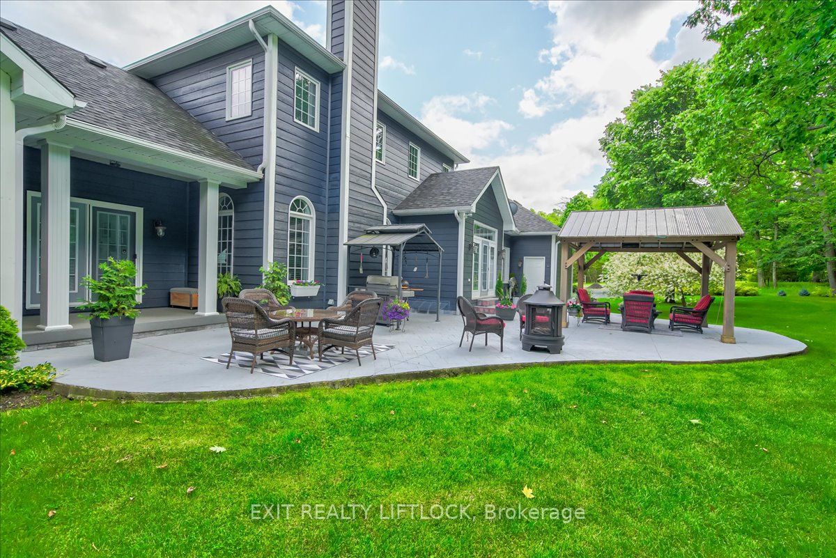 400 5th Line W Property Photo 46