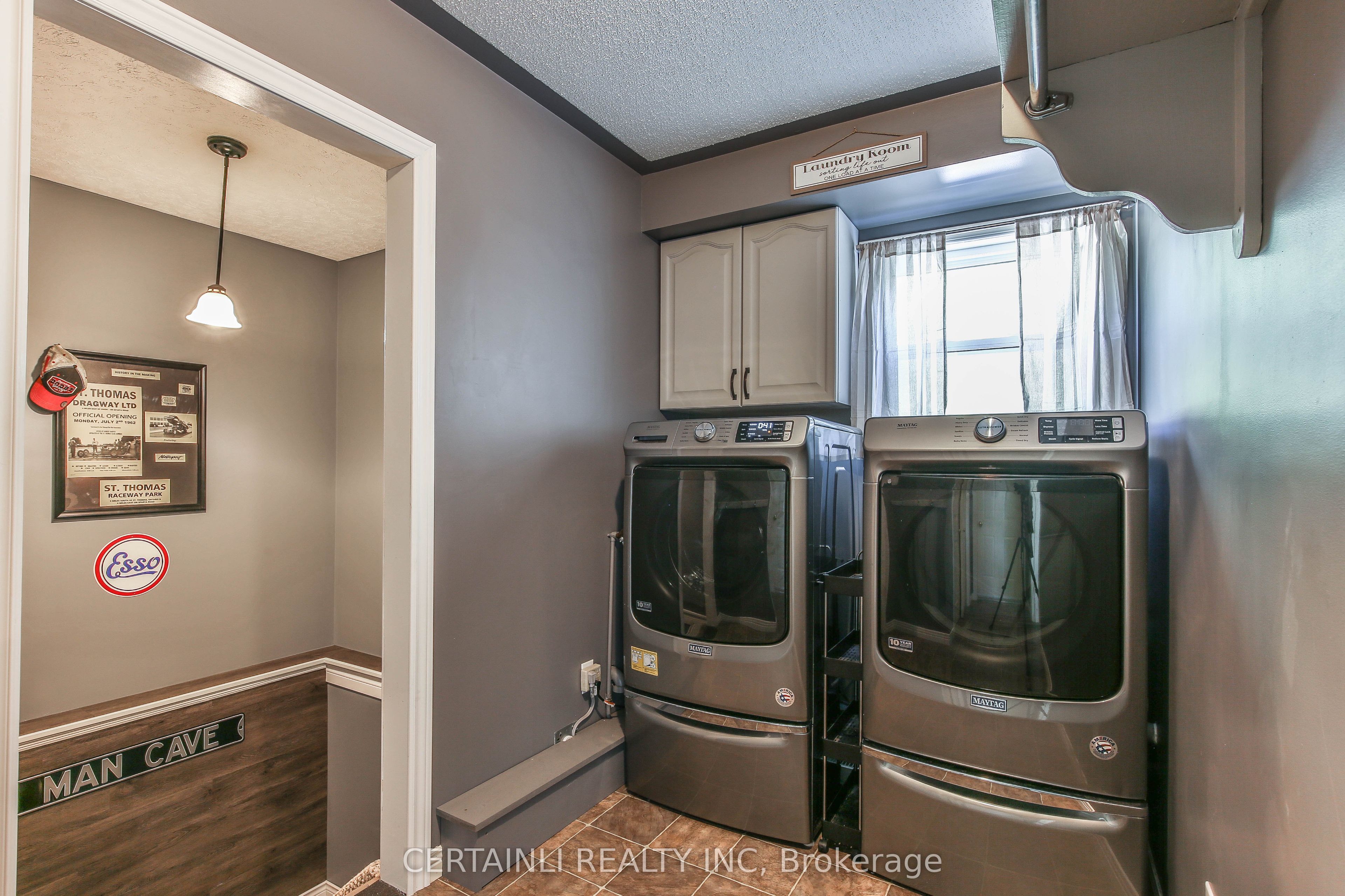 50000 Dingle Street Property Photo 24