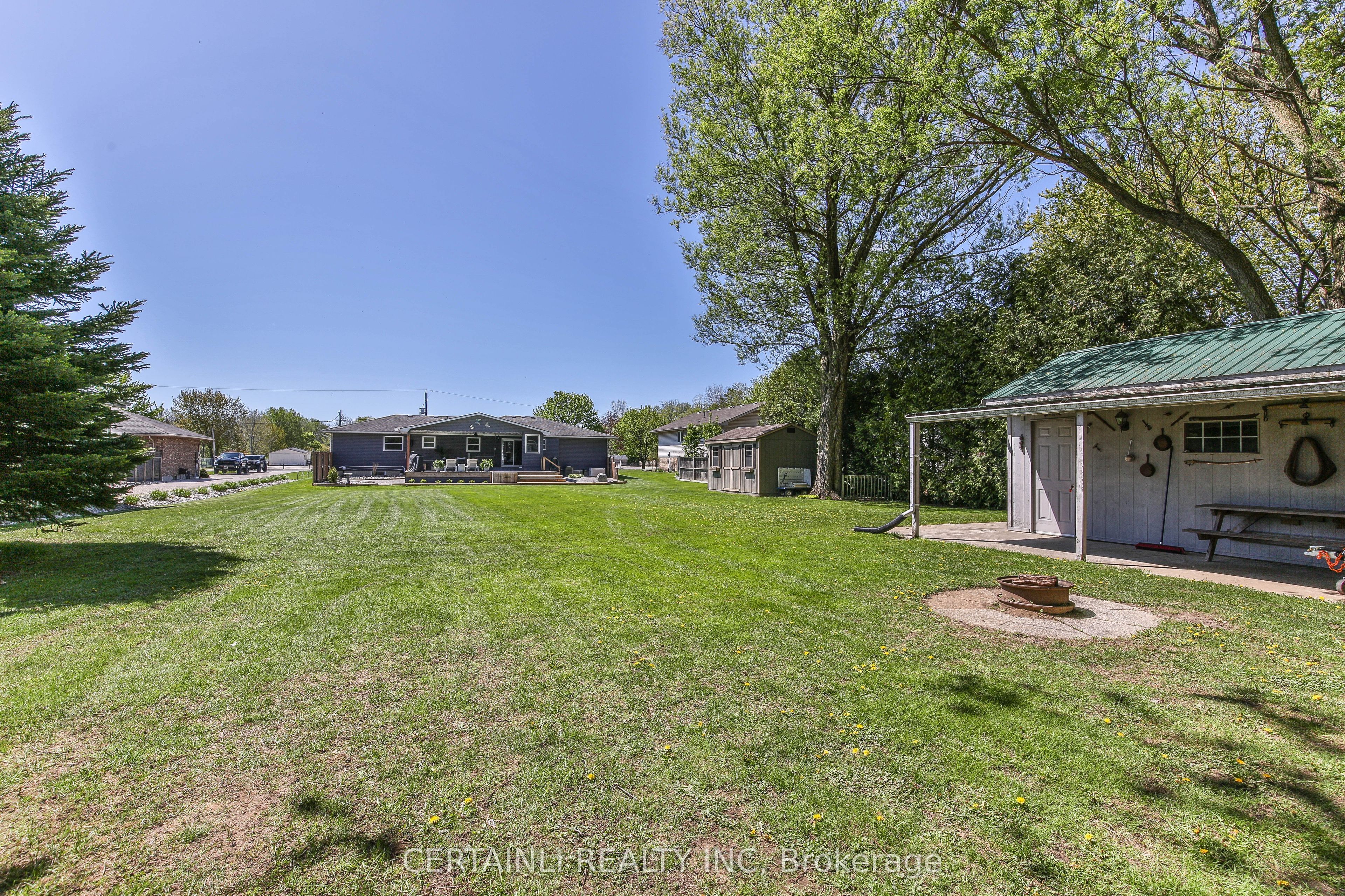 50000 Dingle Street Property Photo 46
