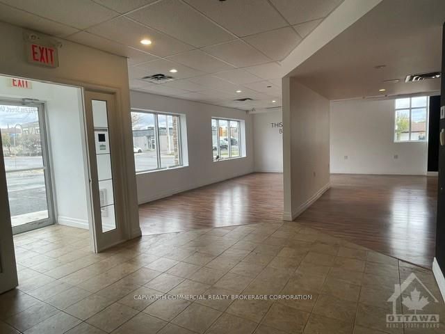 #101 & 105 - 722 Pitt Street Property Photo 7