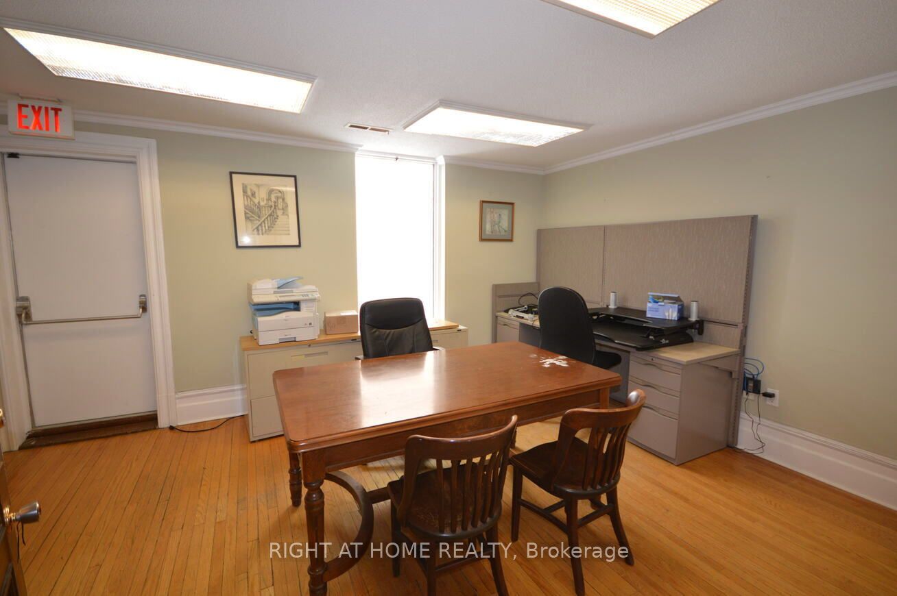 249 Mcleod Street Property Photo 6