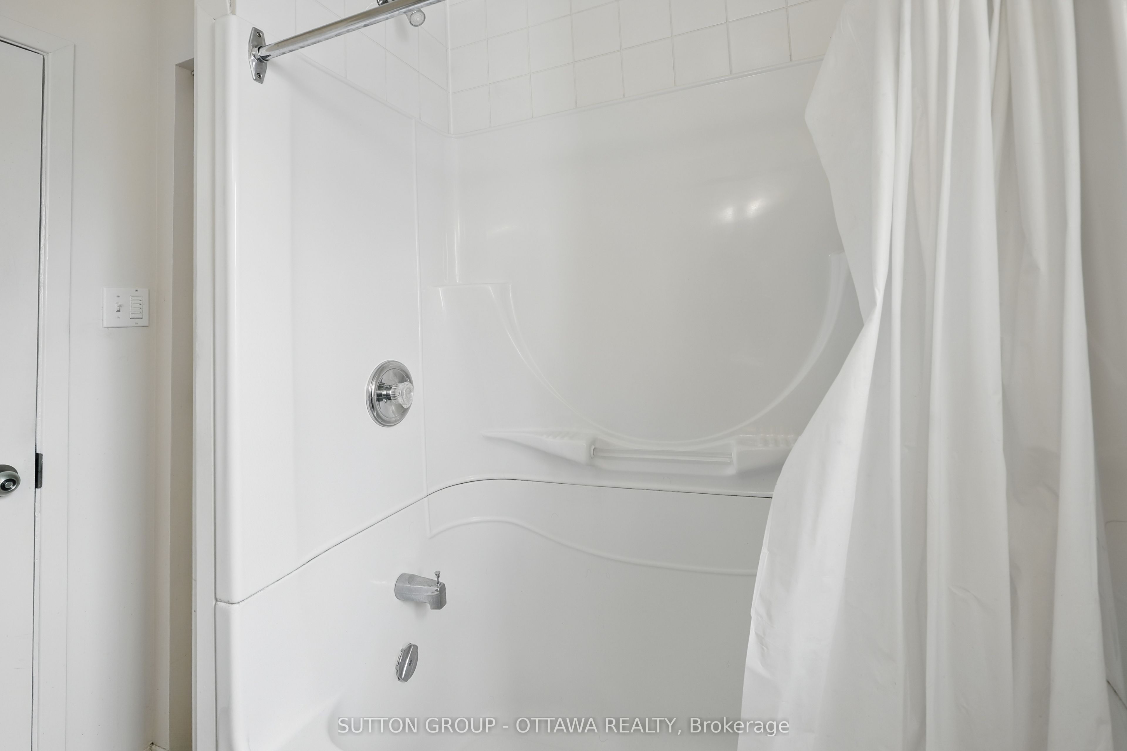 265 Parkdale Avenue Property Photo 27