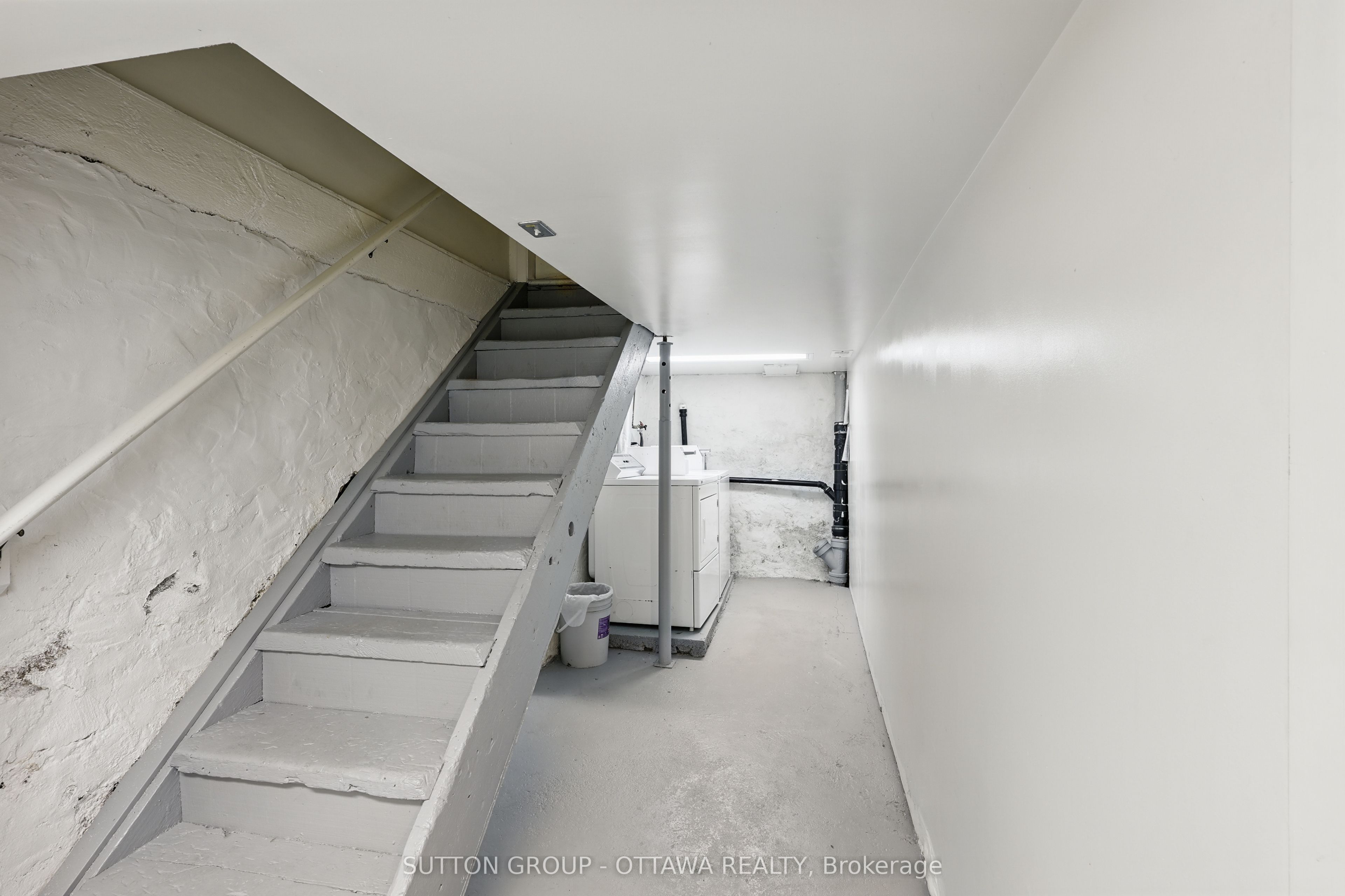 265 Parkdale Avenue Property Photo 30
