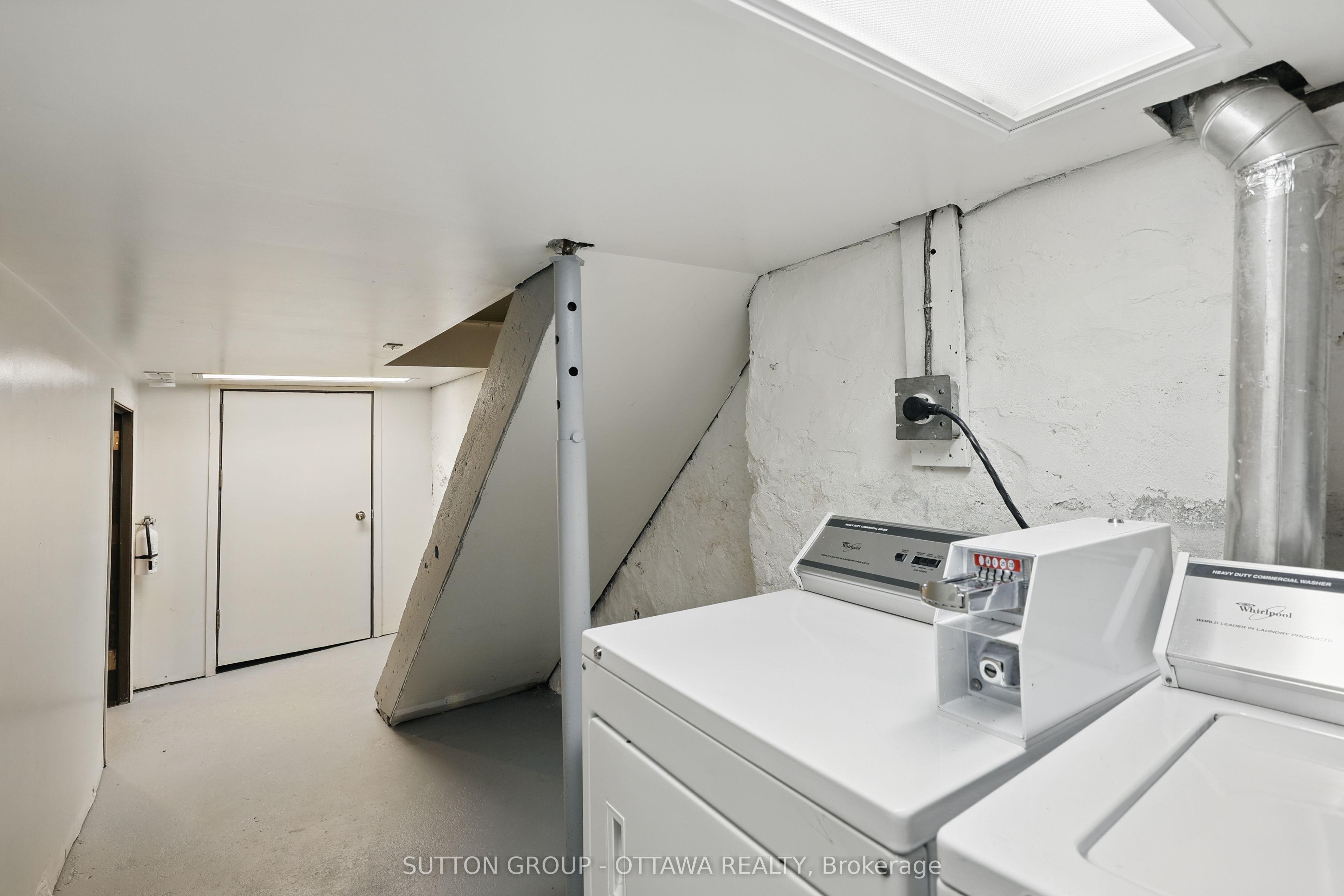 265 Parkdale Avenue Property Photo 32