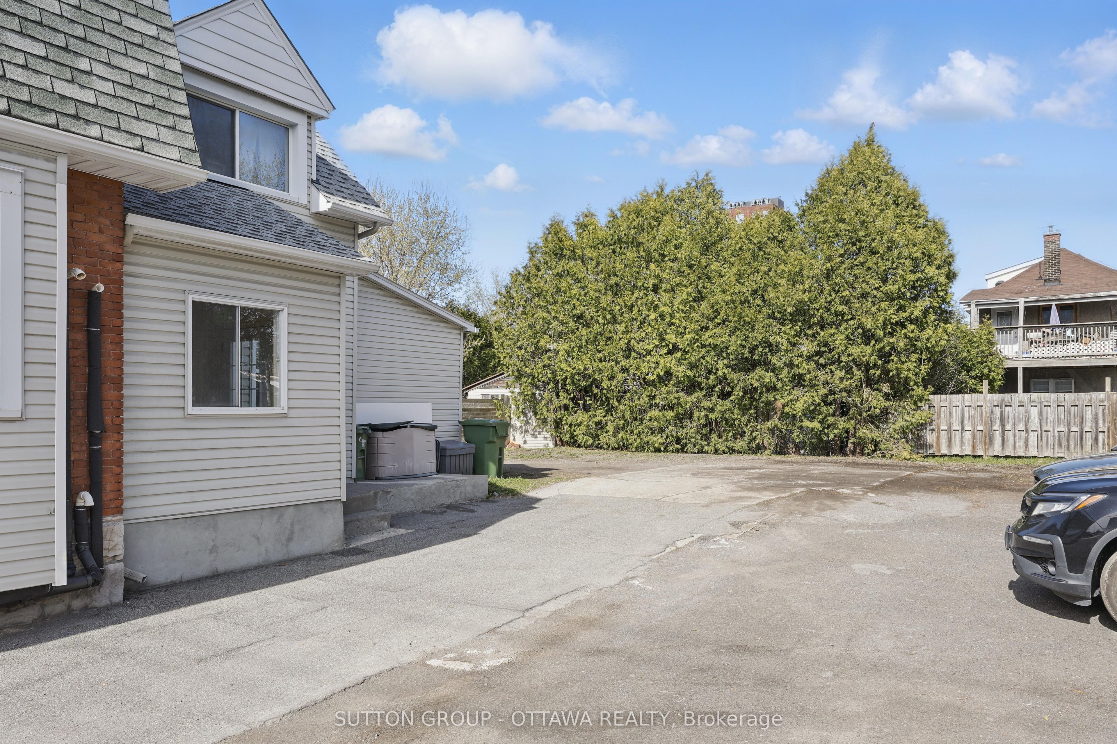 265 Parkdale Avenue Property Photo 35