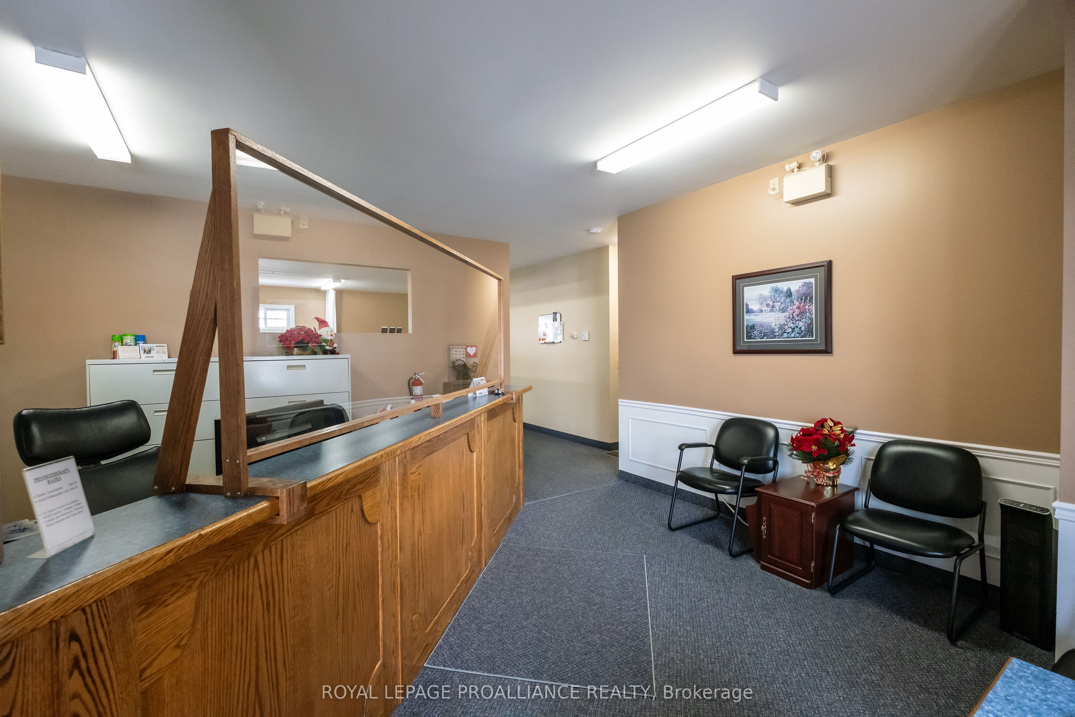 320 Sidney St Property Photo 5