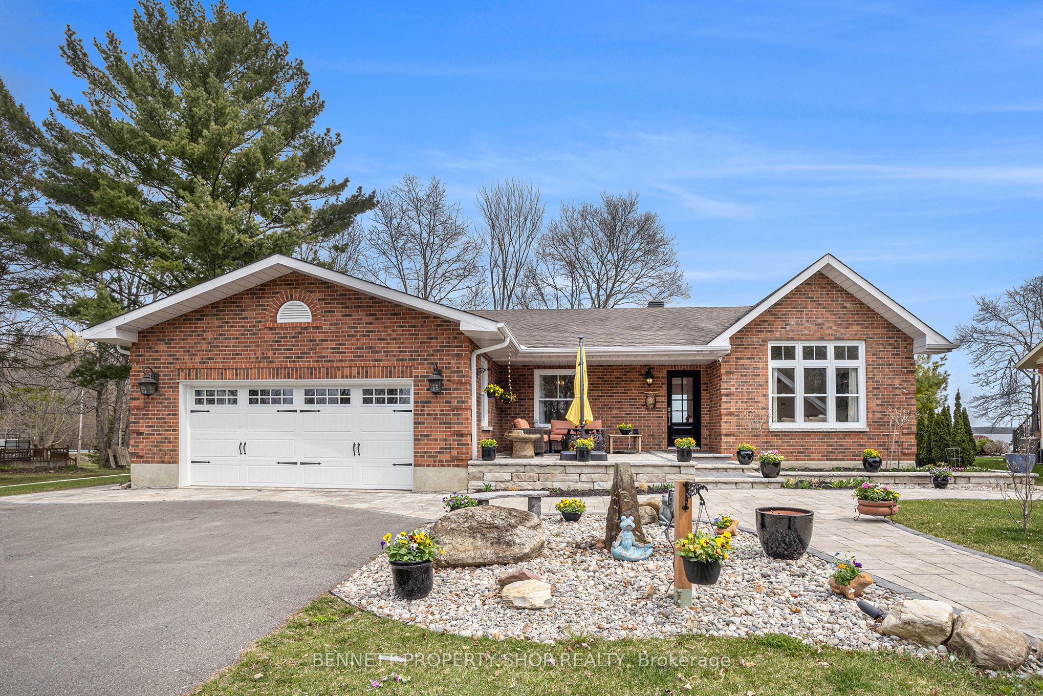 16084 Lakeside Drive Property Photo