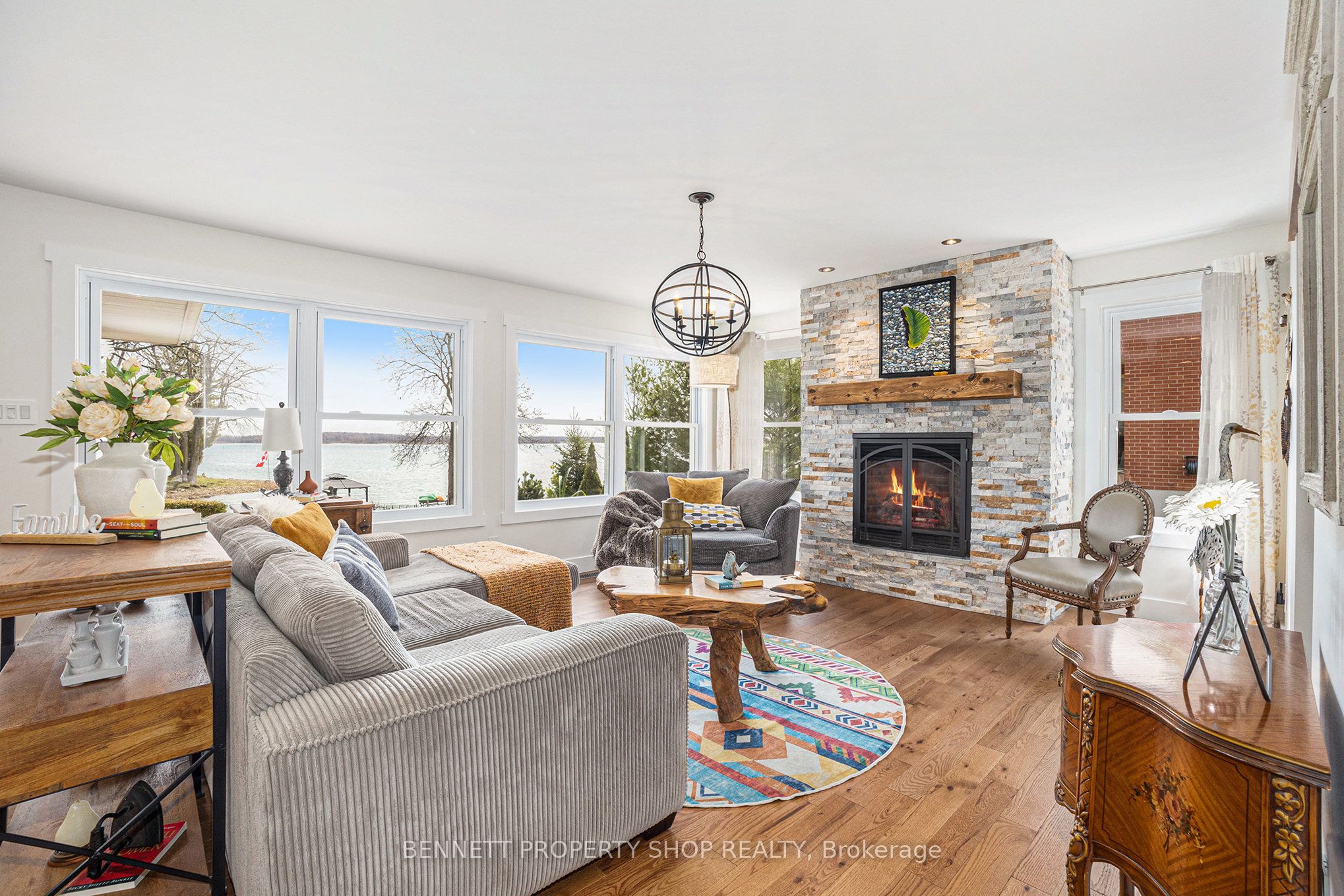 16084 Lakeside Drive Property Photo 3