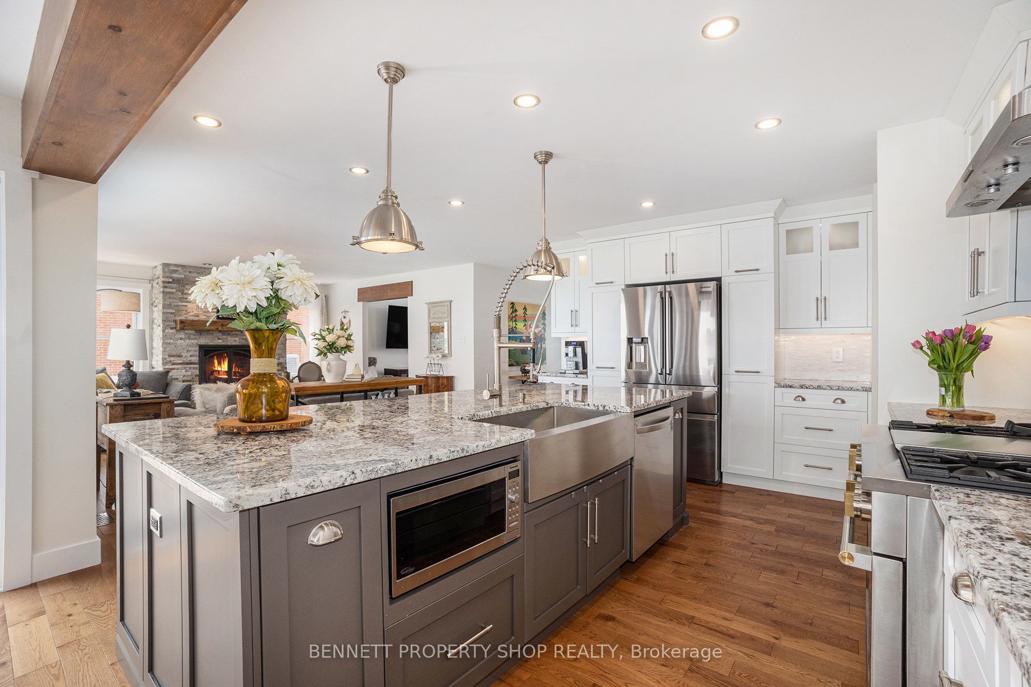 16084 Lakeside Drive Property Photo 10