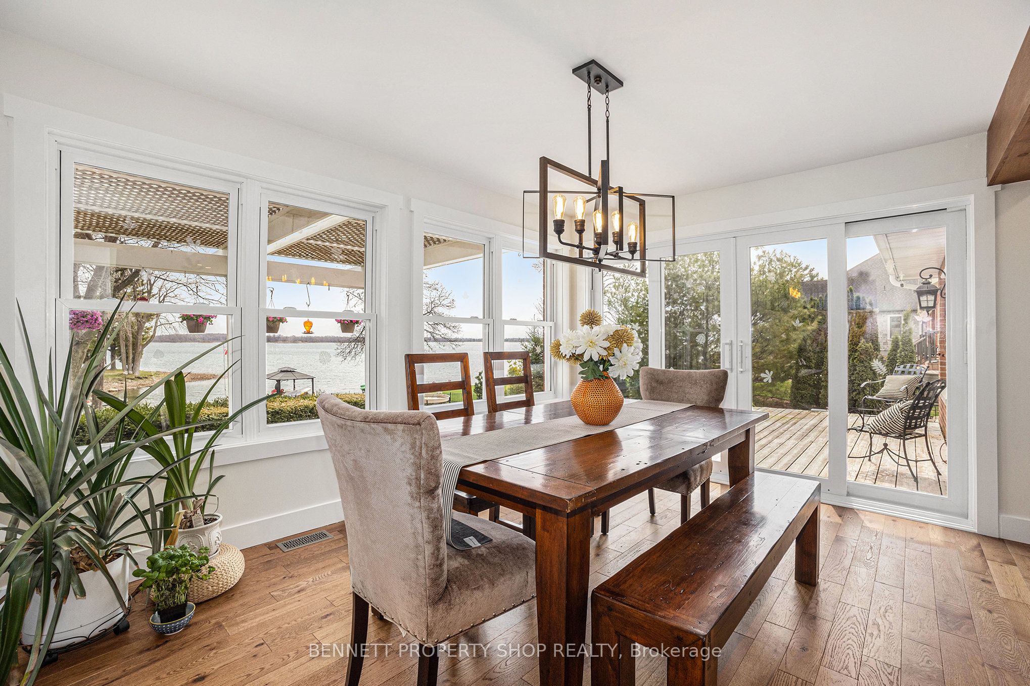 16084 Lakeside Drive Property Photo 11