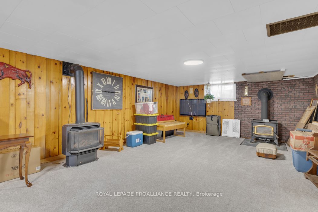 35 John Street Property Photo 20