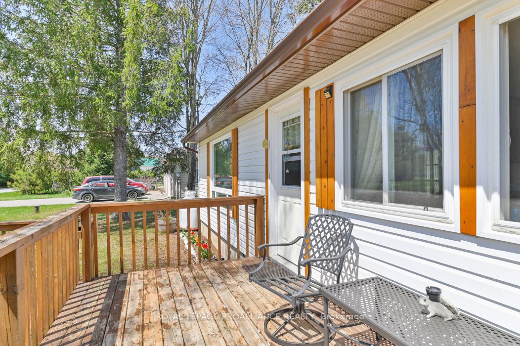 35 John Street Property Photo 23
