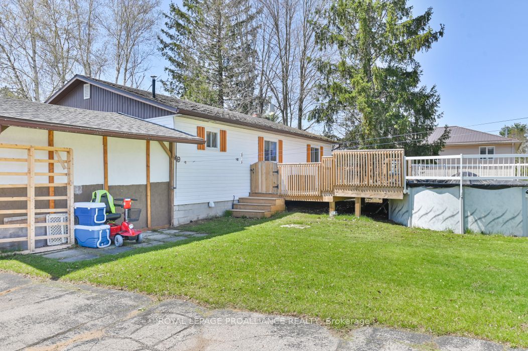 35 John Street Property Photo 28