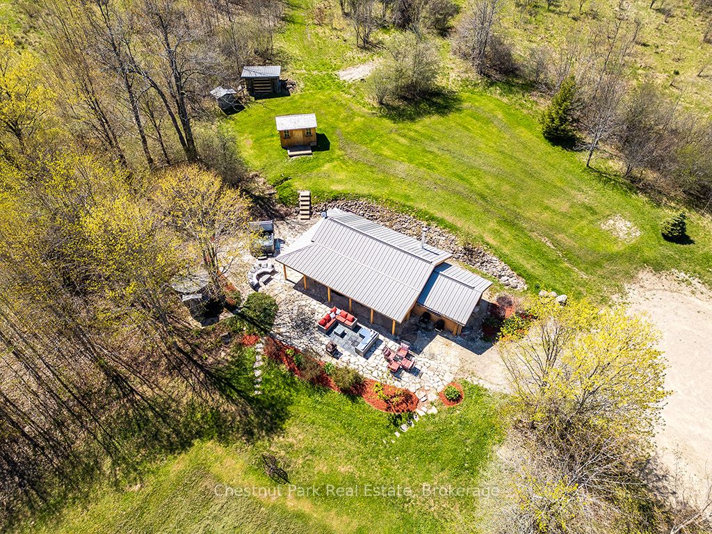 316270 3rd Line C N/a Property Photo 8