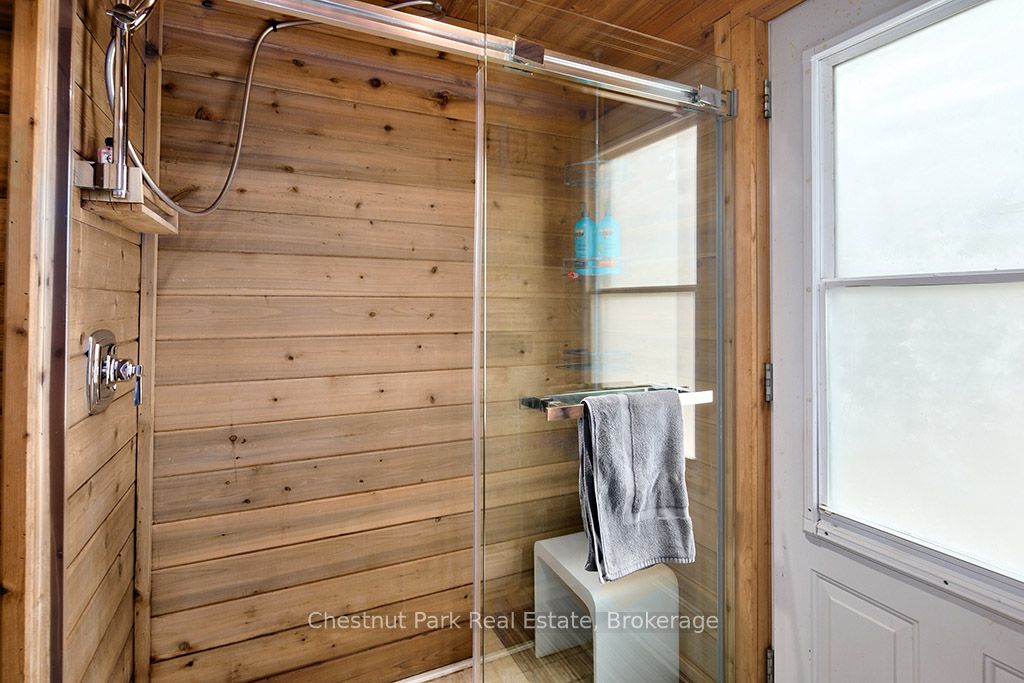 316270 3rd Line C N/a Property Photo 22