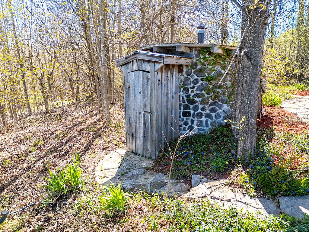 316270 3rd Line C N/a Property Photo 30