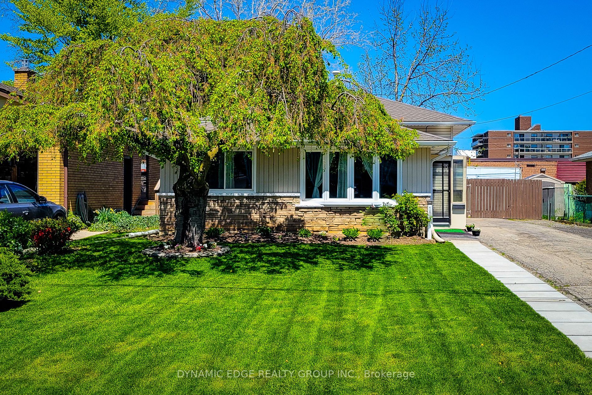 100 Mountain Avenue Property Photo 1