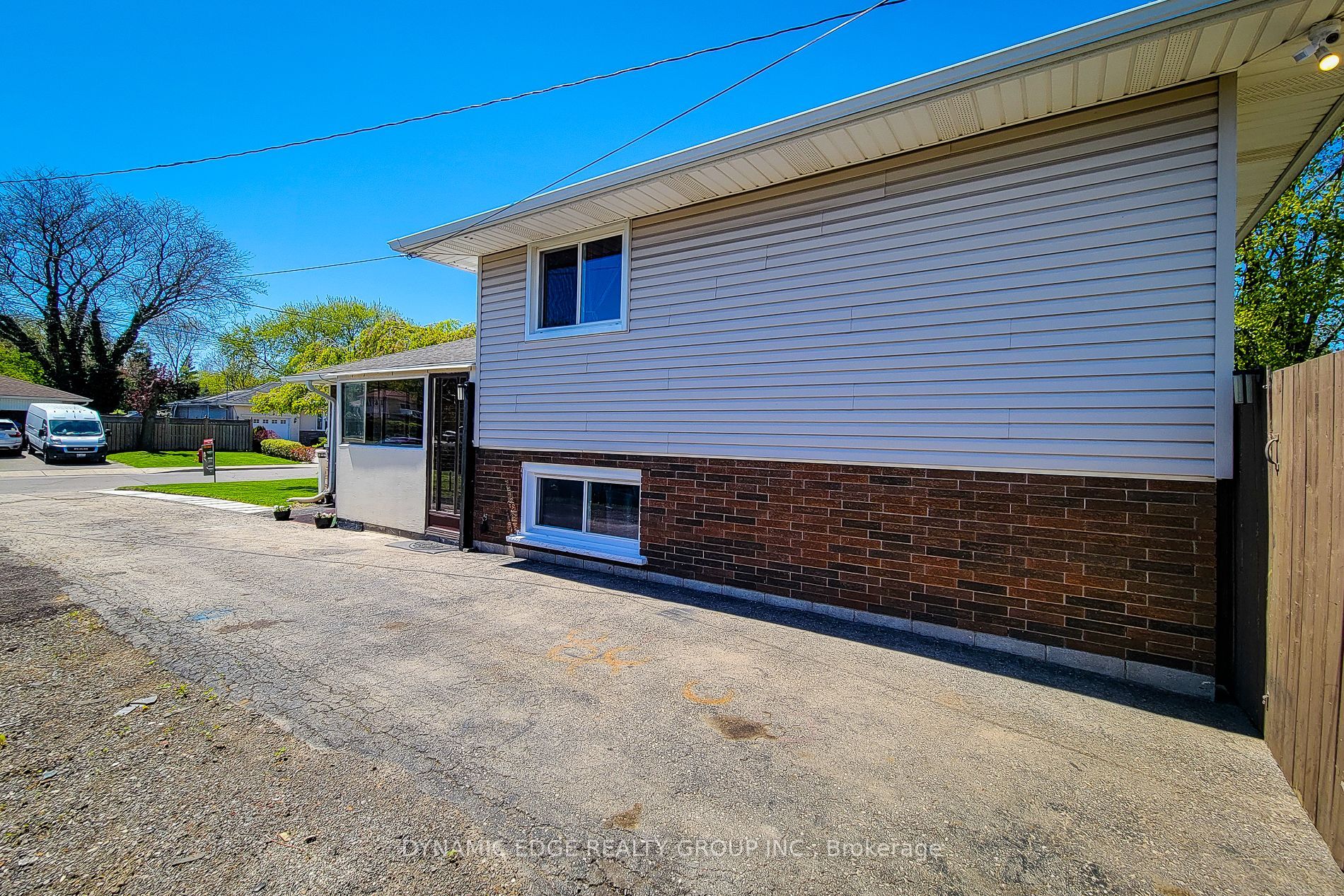 100 Mountain Avenue Property Photo 3