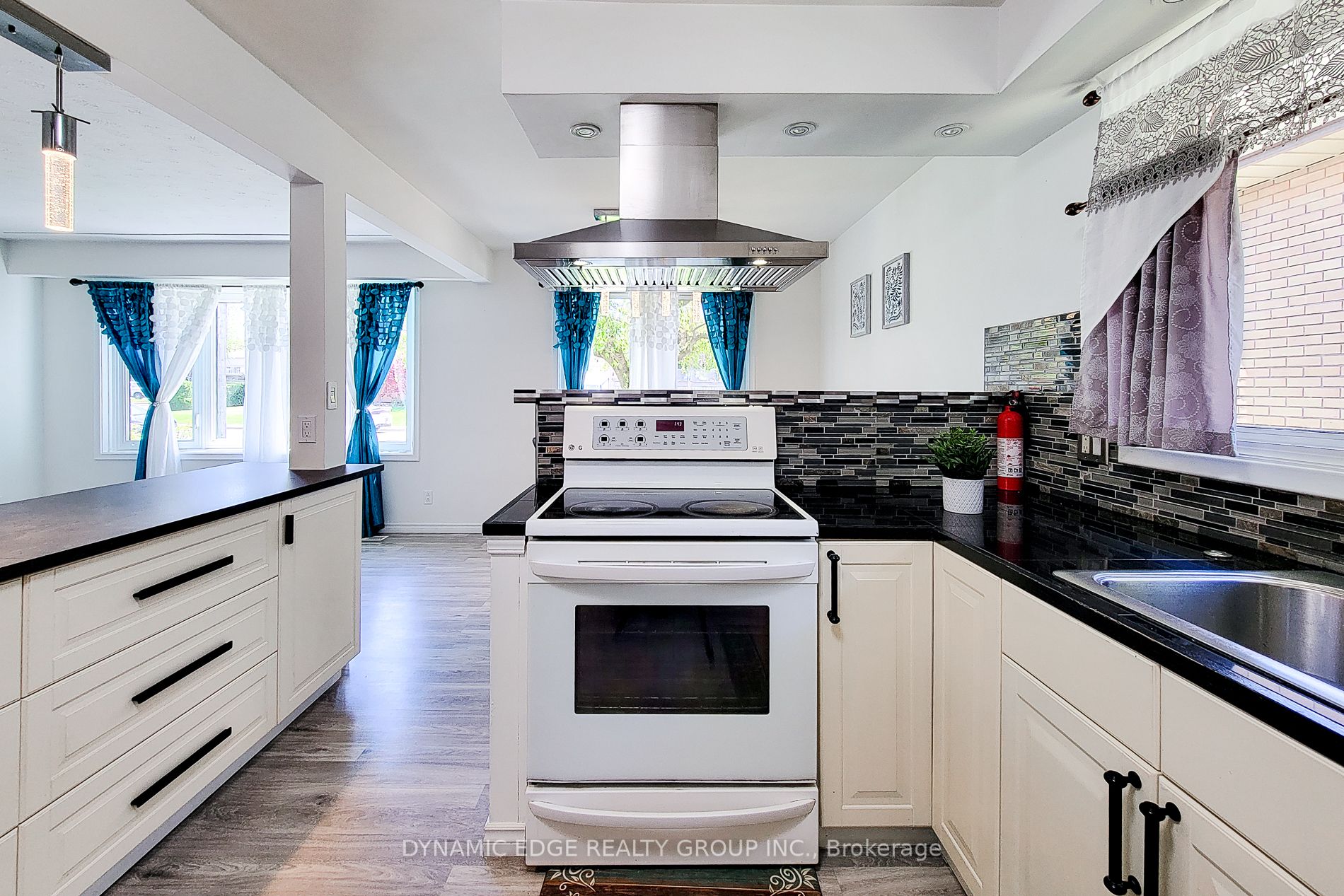100 Mountain Avenue Property Photo 13