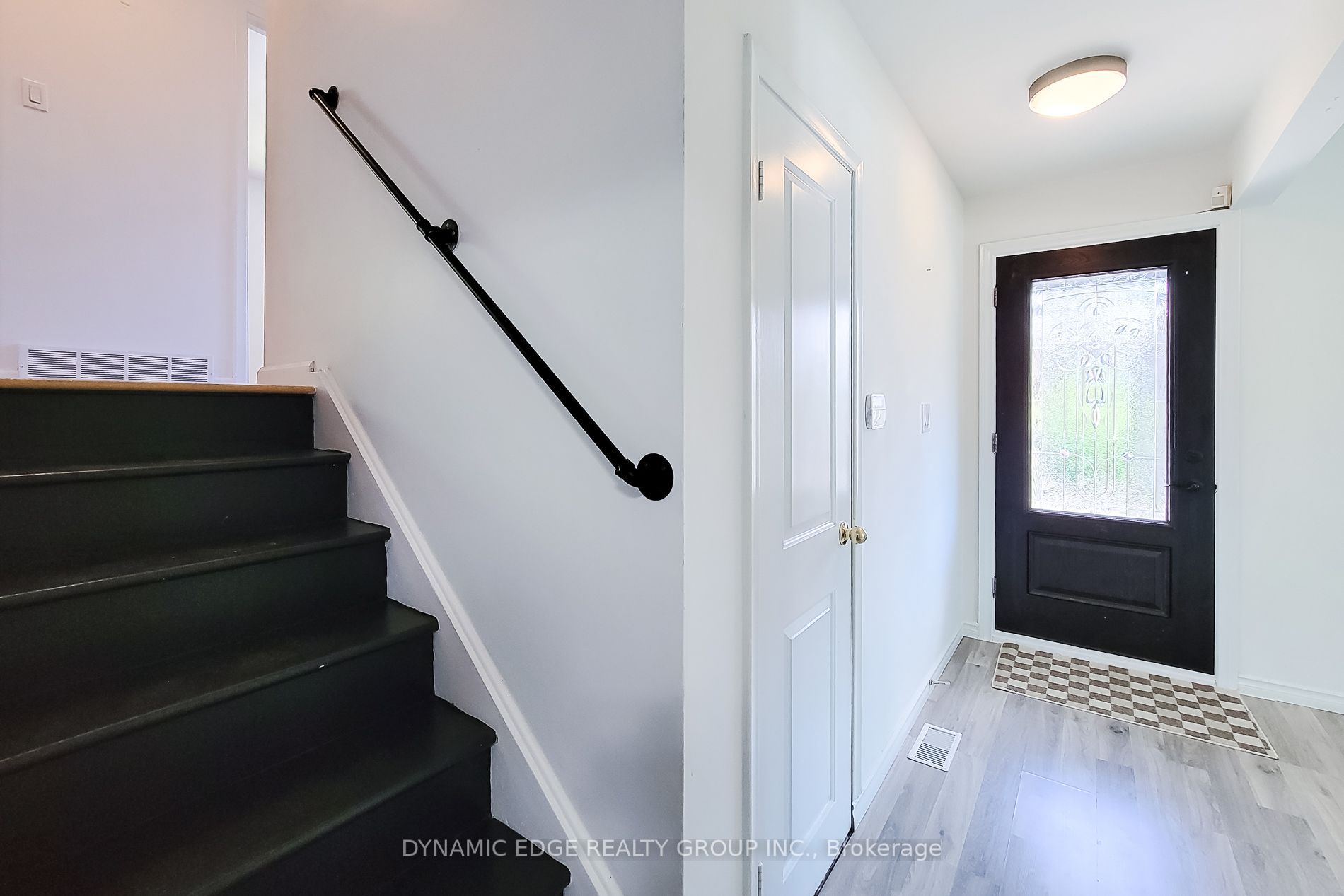 100 Mountain Avenue Property Photo 19