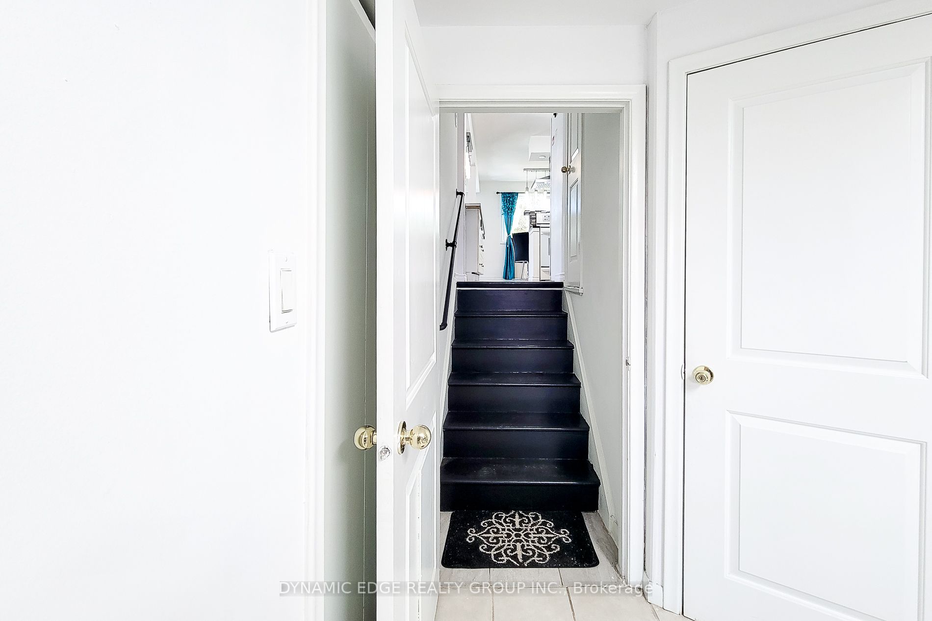 100 Mountain Avenue Property Photo 33