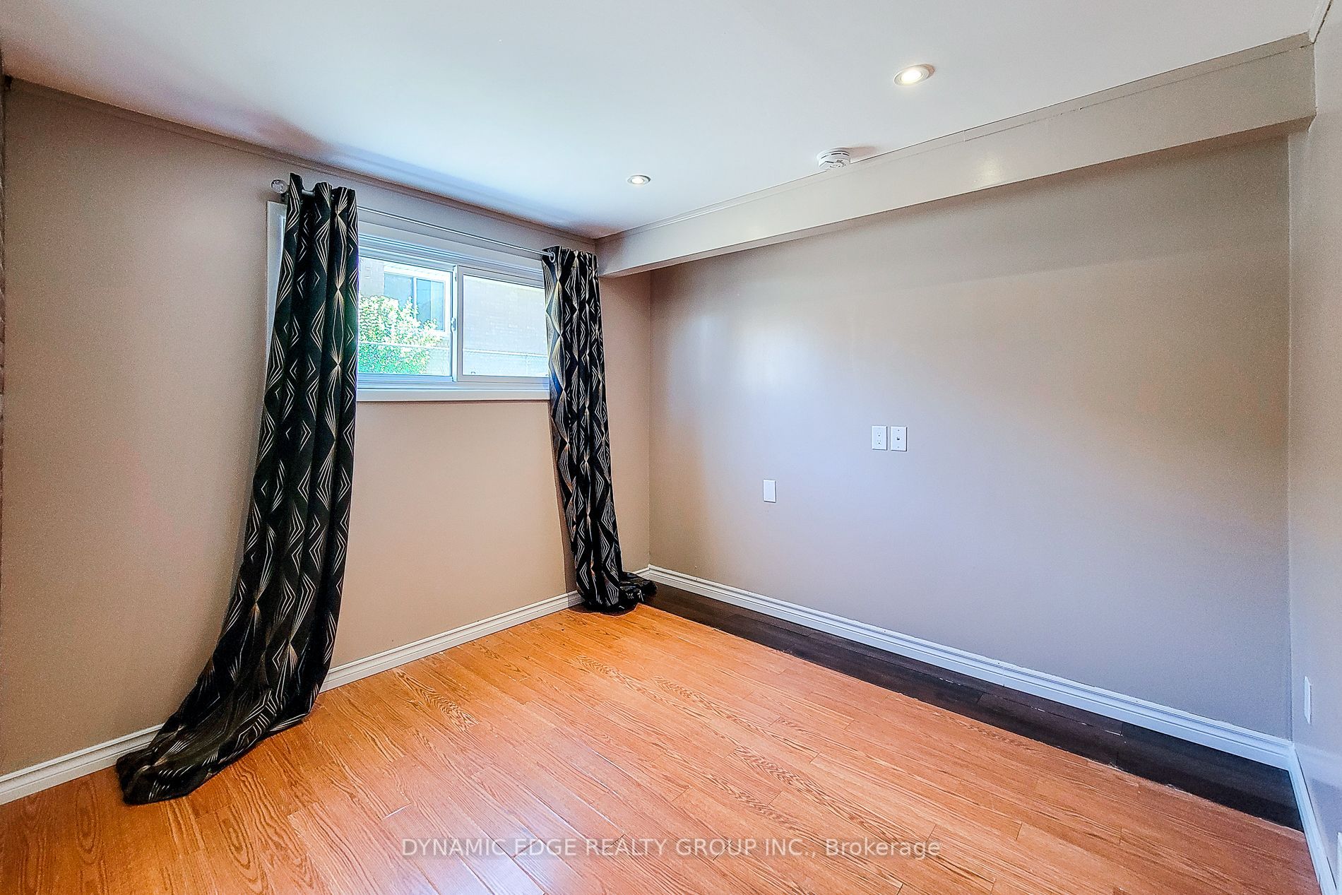 100 Mountain Avenue Property Photo 41