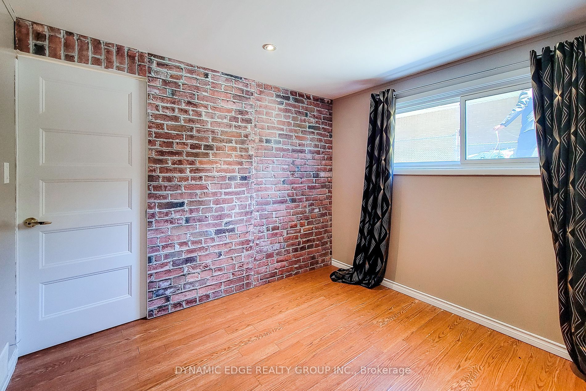 100 Mountain Avenue Property Photo 42