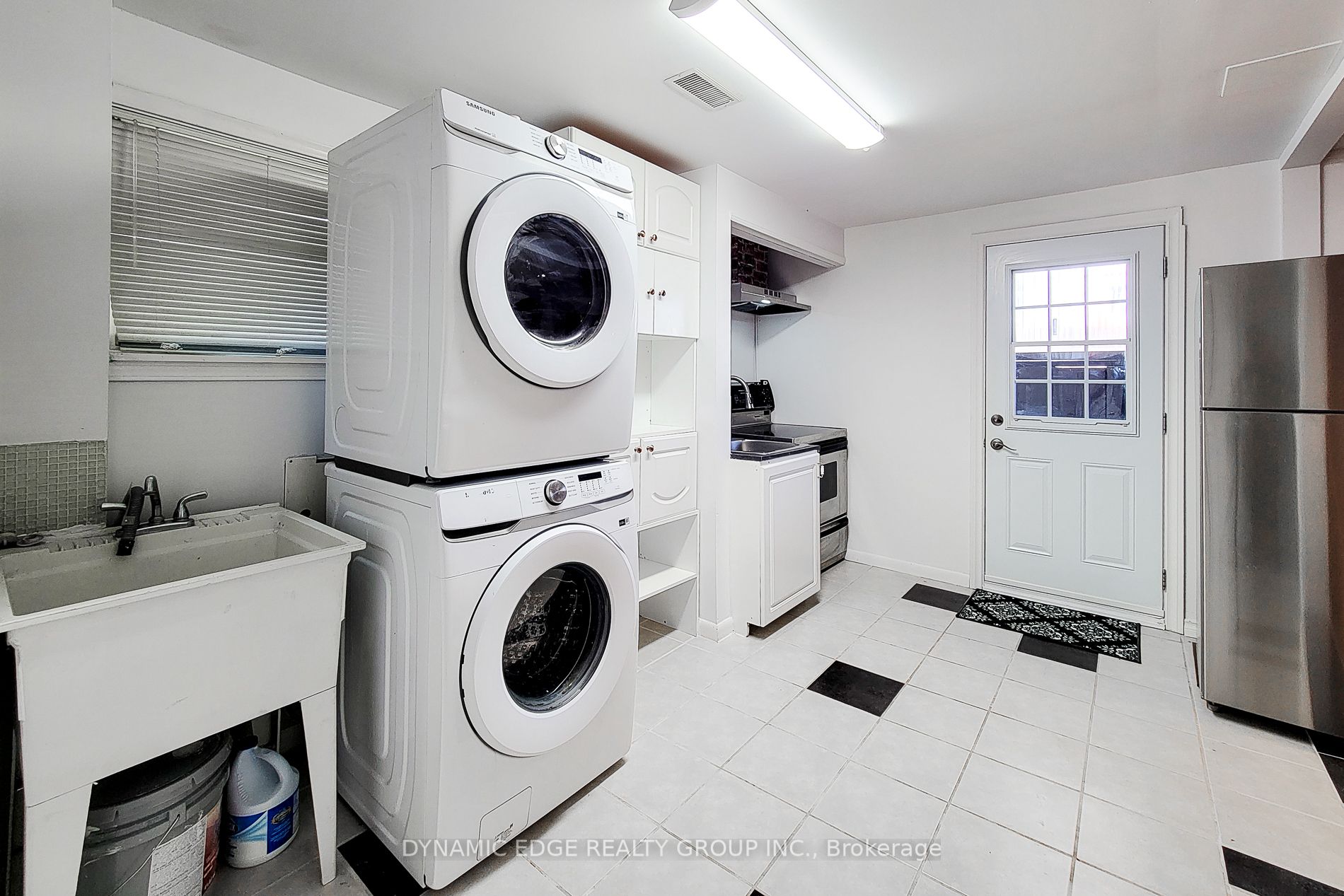100 Mountain Avenue Property Photo 44