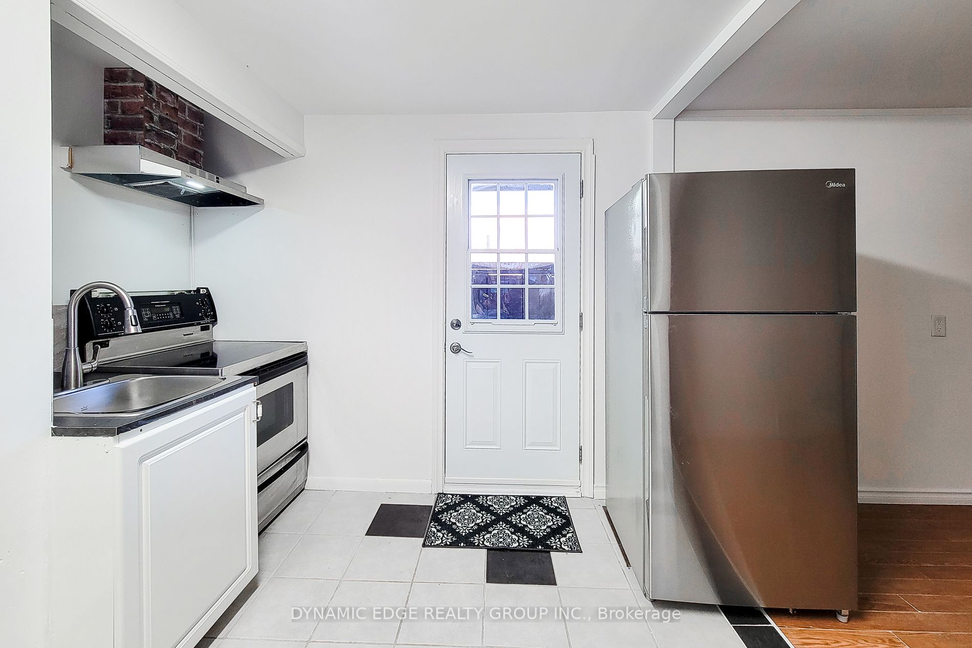100 Mountain Avenue Property Photo 45
