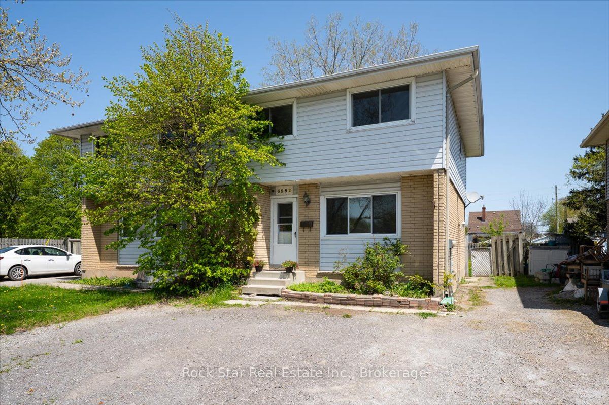 6952 Warden Avenue Property Photo 1