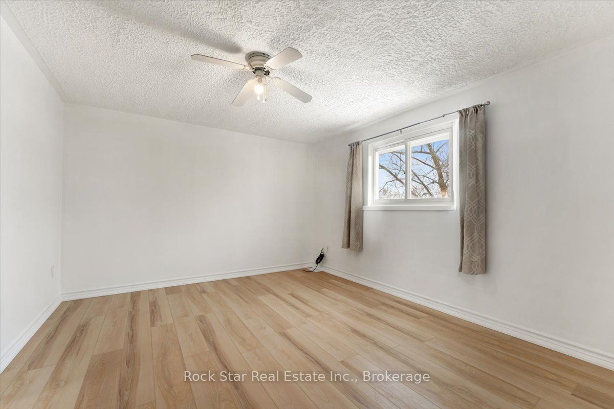 6952 Warden Avenue Property Photo 19
