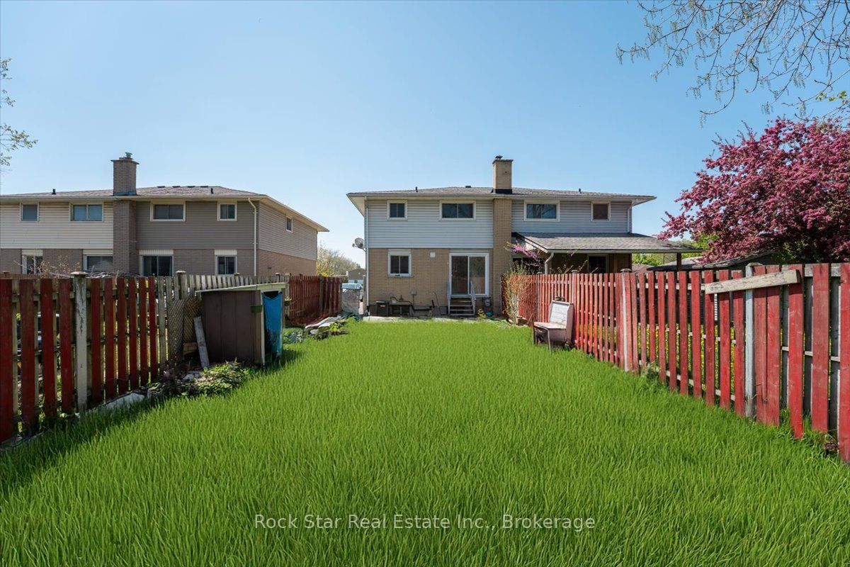 6952 Warden Avenue Property Photo 27