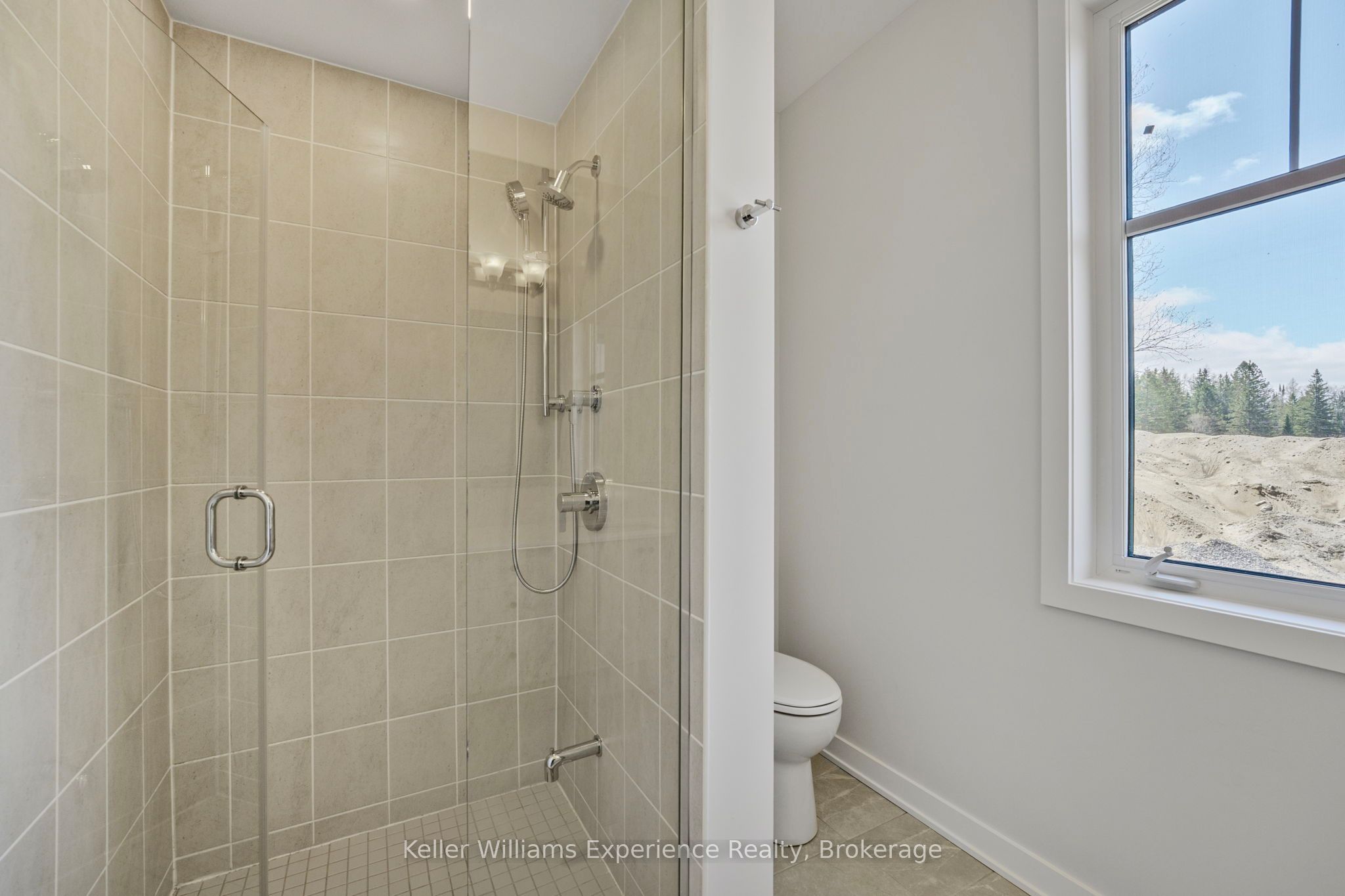 #85 - 1016 Pondview Court Property Photo 24