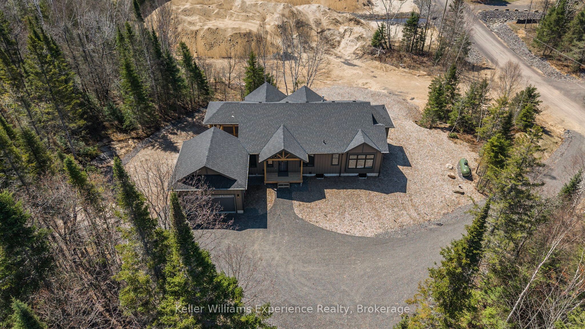 #85 - 1016 Pondview Court Property Photo 33