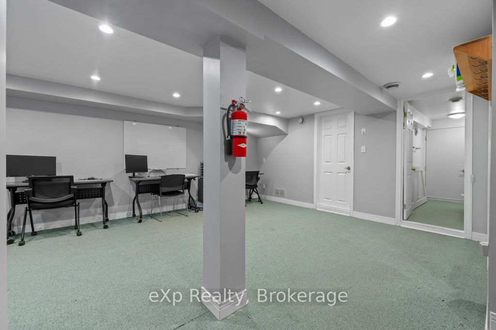 7 Waterloo Avenue Property Photo 31