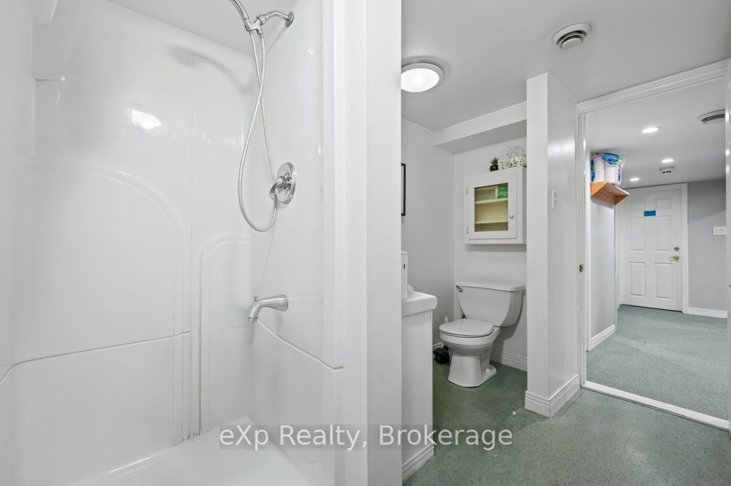7 Waterloo Avenue Property Photo 35
