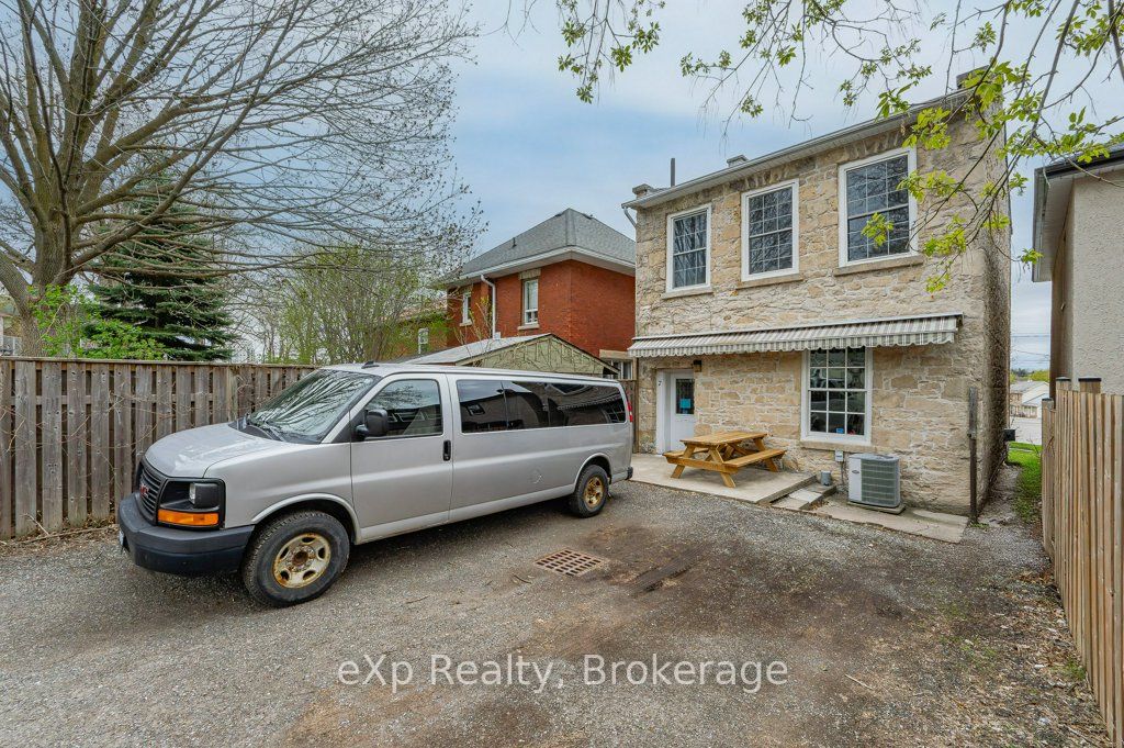 7 Waterloo Avenue Property Photo 39