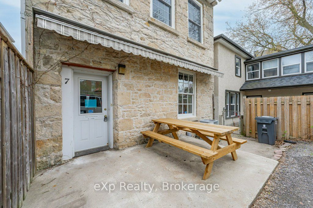 7 Waterloo Avenue Property Photo 40