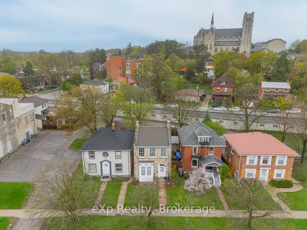 7 Waterloo Avenue Property Photo 43