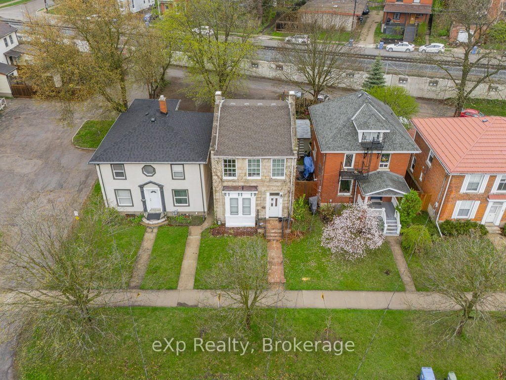 7 Waterloo Avenue Property Photo 44