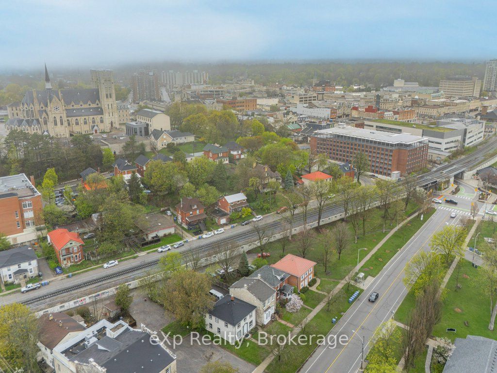 7 Waterloo Avenue Property Photo 46
