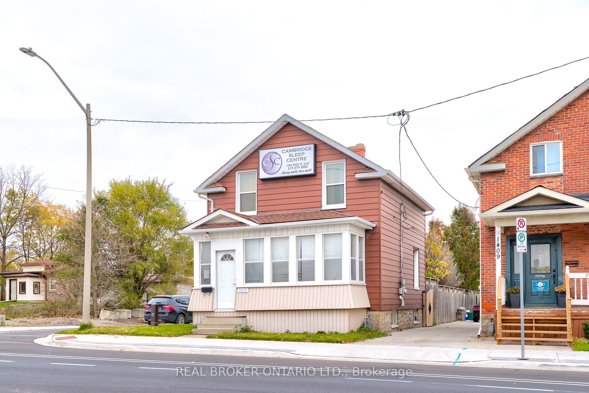 1405 King Street E Property Photo 1