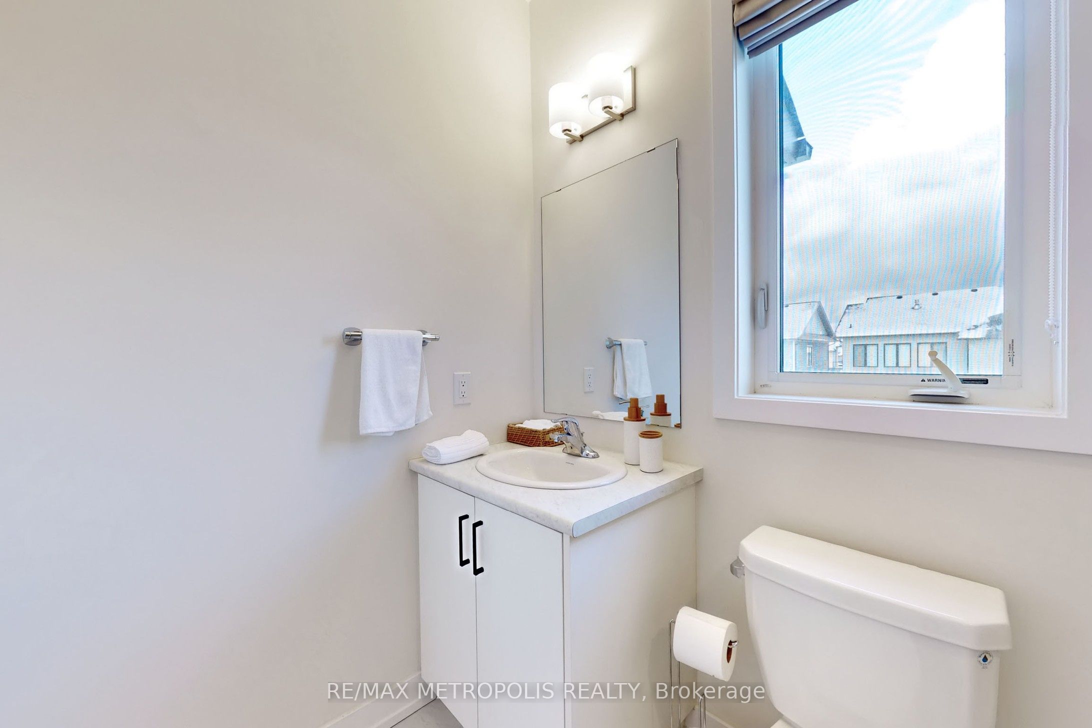 104 Stoneleigh Drive Property Photo 28