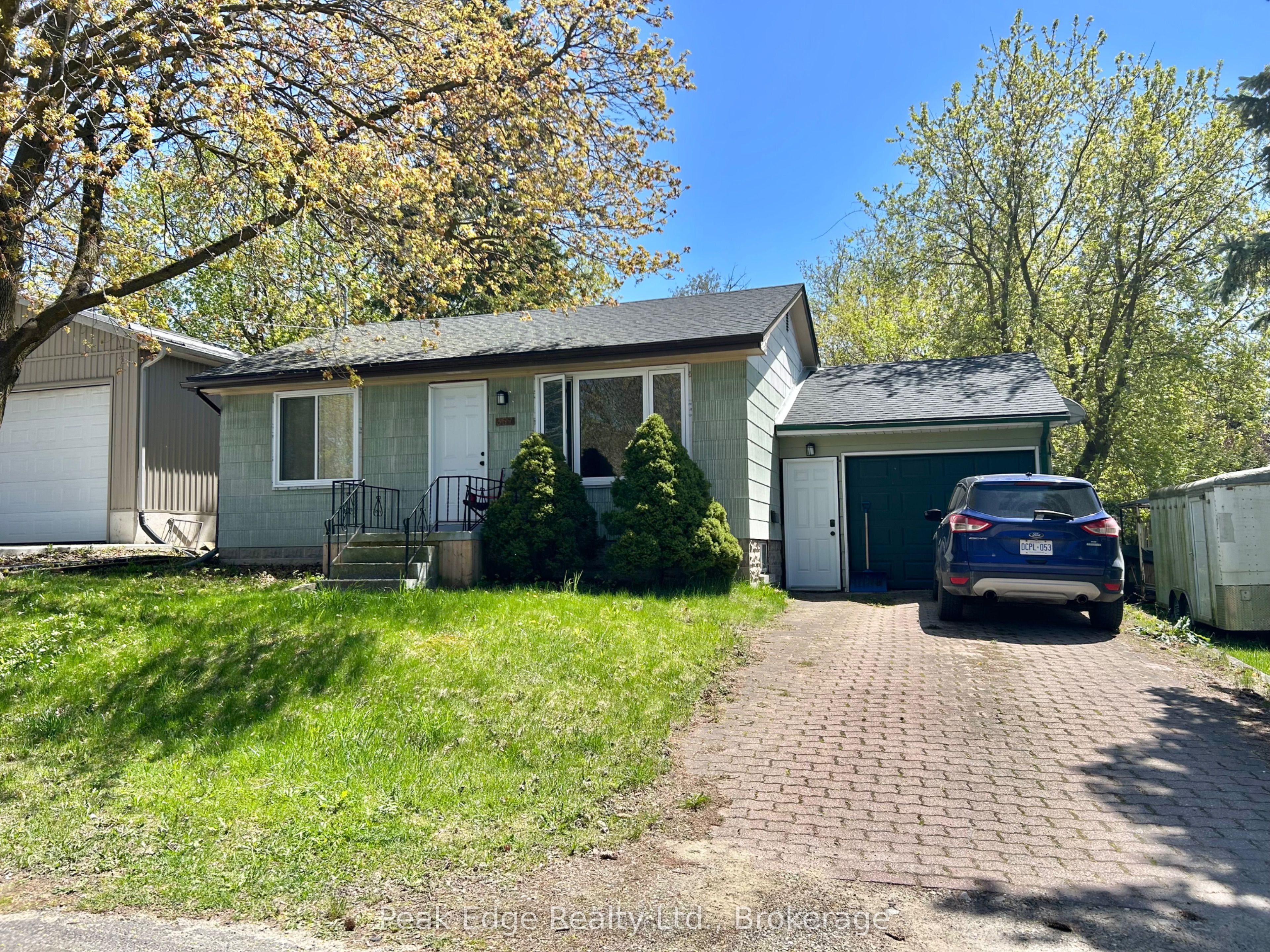 357 8th Street Property Photo 1