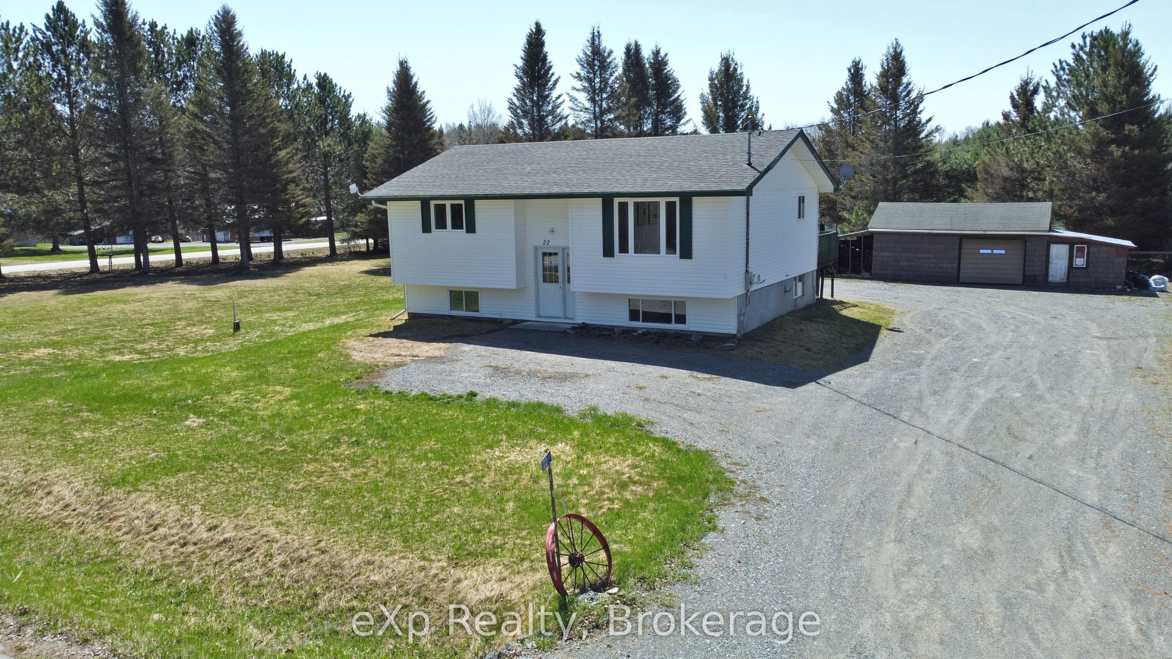 22 Dupras Street Property Photo 1