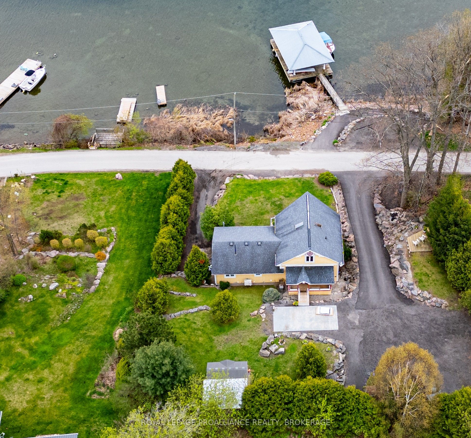 146 River Road Property Photo 1