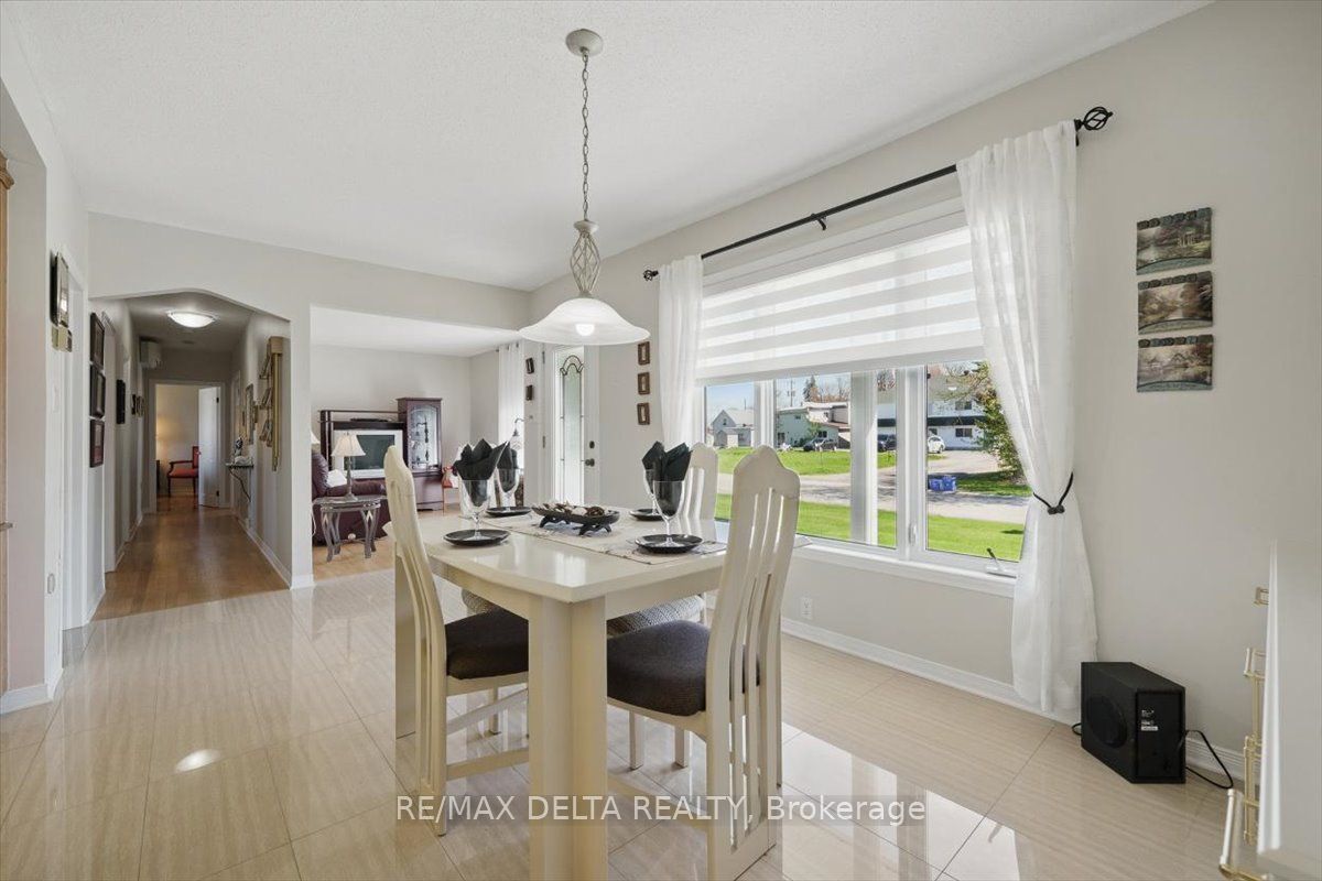 3 Maisonneuve St Property Photo 5
