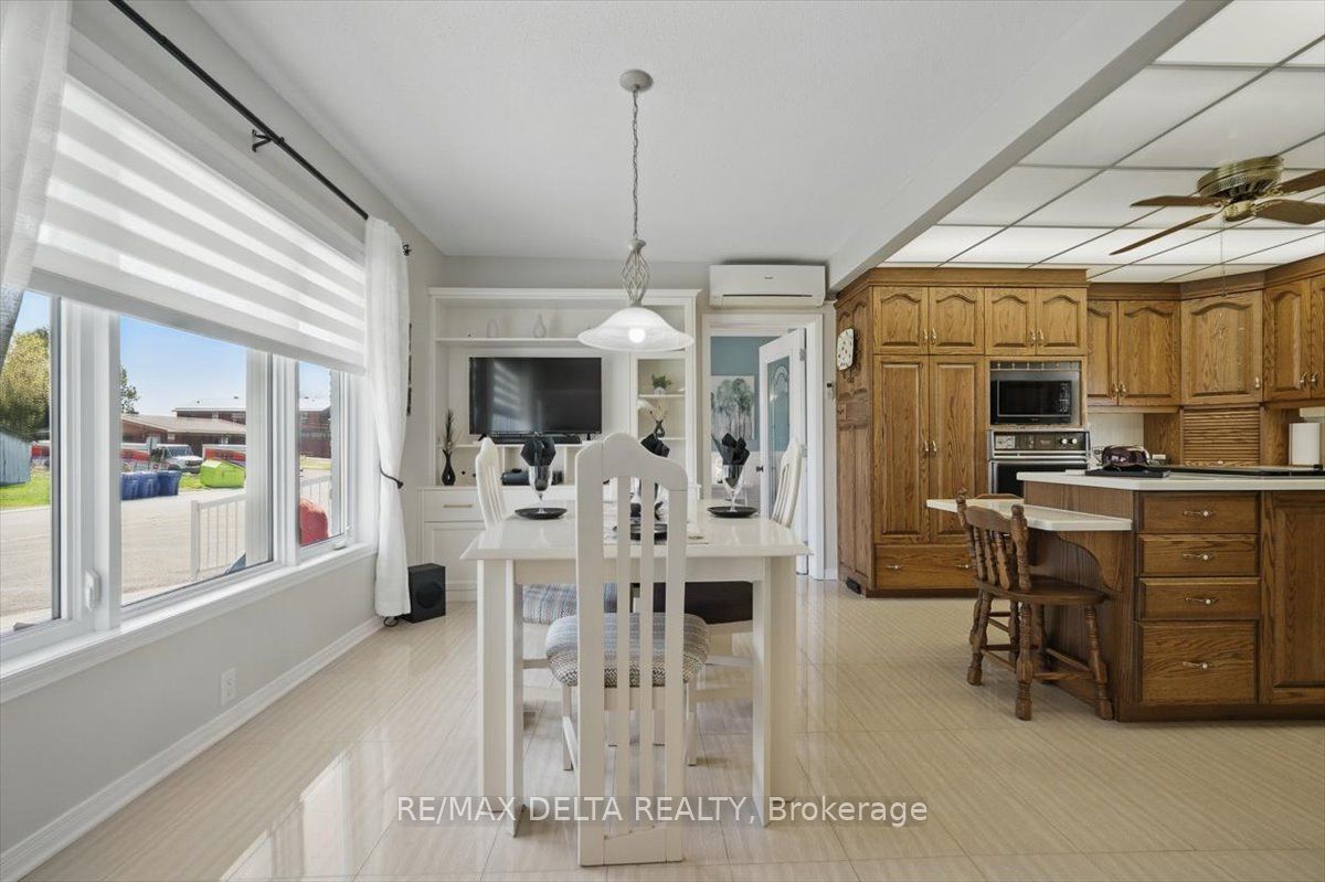 3 Maisonneuve St Property Photo 6
