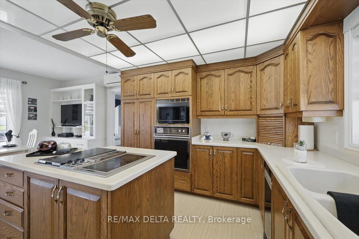 3 Maisonneuve St Property Photo 9